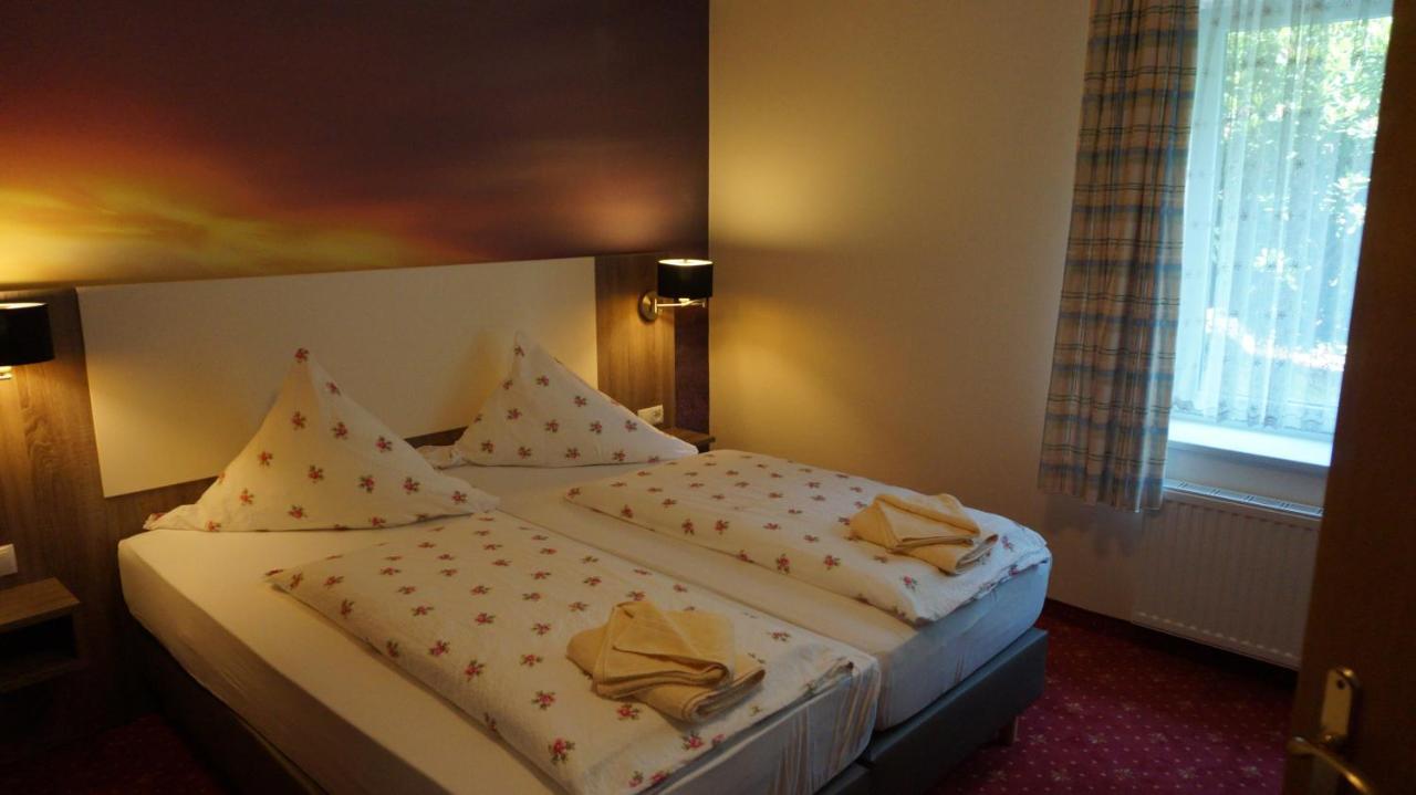 Hotel Neuses คุกซ์ฮาเวน ภายนอก รูปภาพ